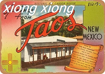 Металлическая табличка - открытка из Нью-Мексико - Привет из Таоса, Нью-Мексико. Исторический комплект Carson House - Винтажный Ржавый вид